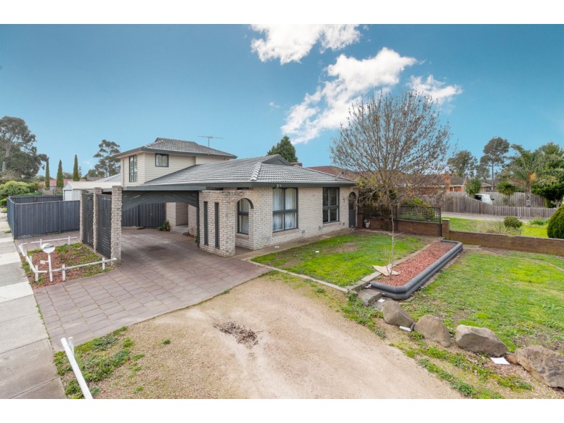 74 Wattleglen Street, Craigieburn VIC 3064