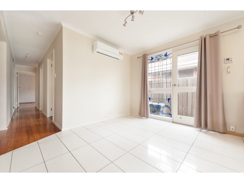 74 Wattleglen Street, Craigieburn VIC 3064