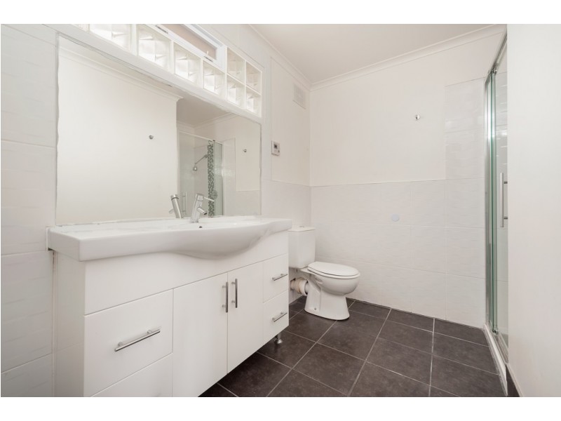 74 Wattleglen Street, Craigieburn VIC 3064