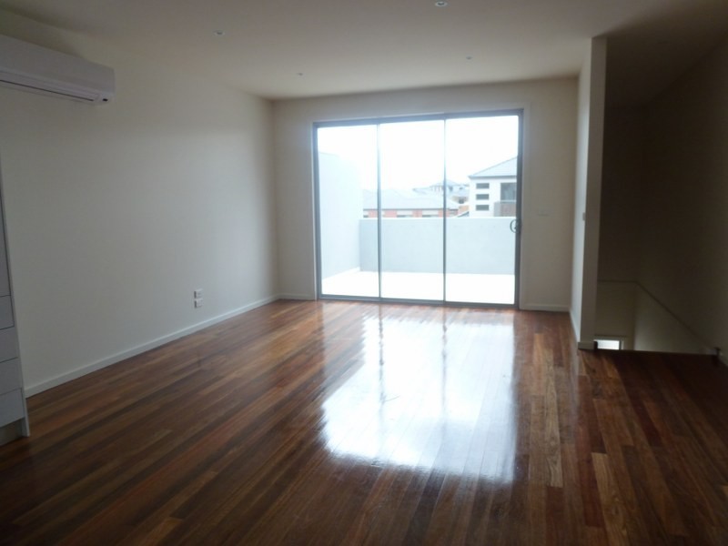 7/23 Grattan Cove, Craigieburn VIC 3064