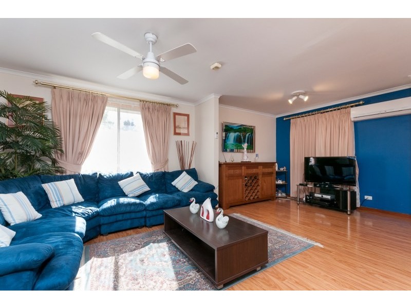 1 Surrey Court, Craigieburn VIC 3064