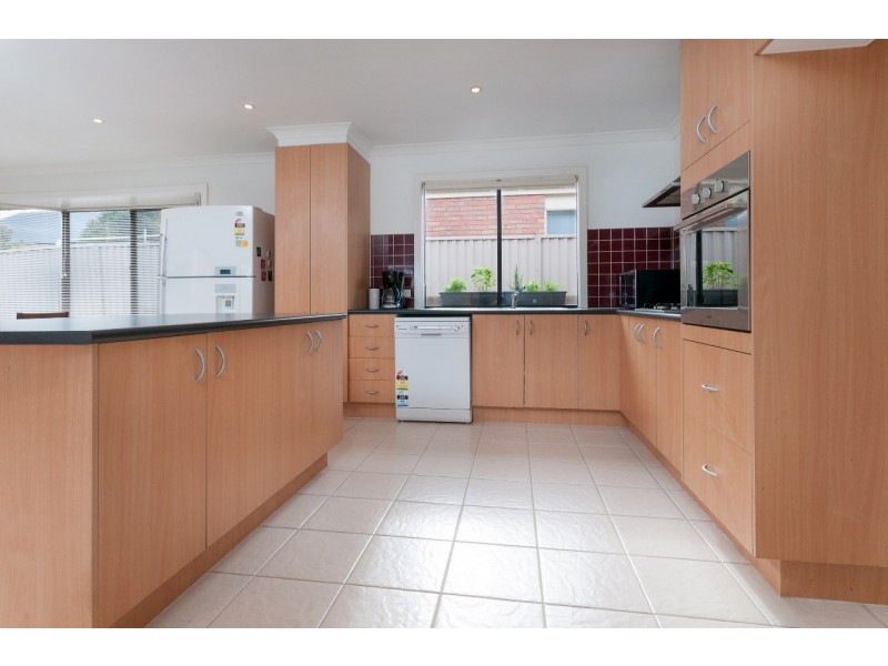 7 Creighton Way, Craigieburn VIC 3064