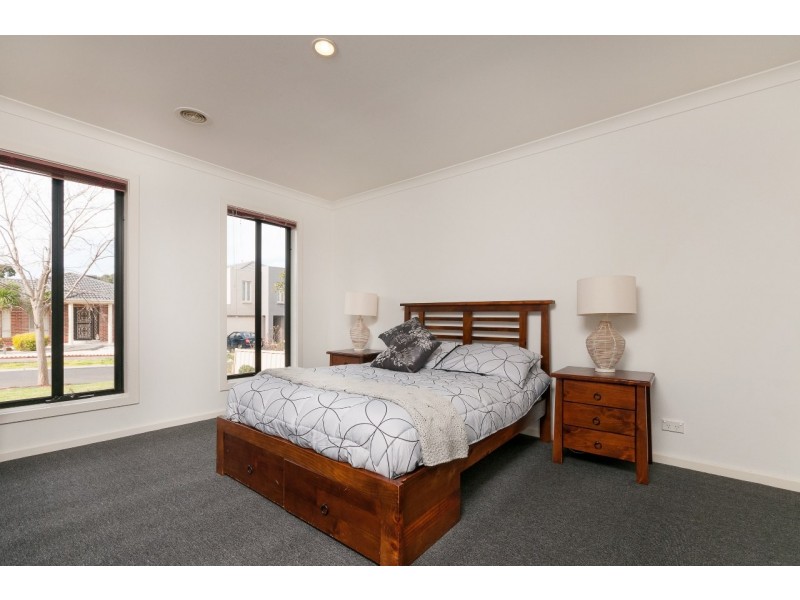 7 Creighton Way, Craigieburn VIC 3064