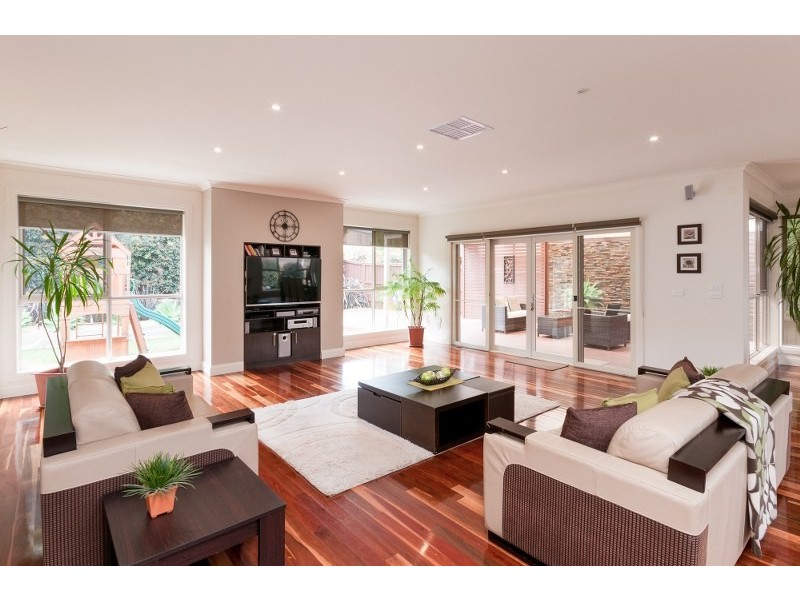 42 Royal Terrace, Craigieburn VIC 3064