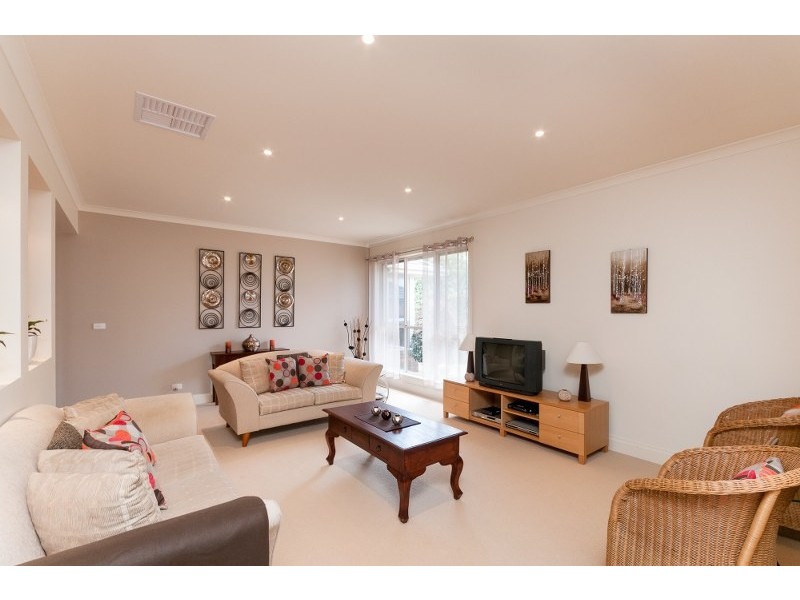 42 Royal Terrace, Craigieburn VIC 3064