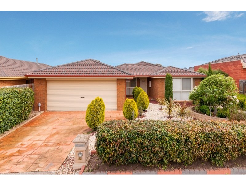 23 Thames Way, Roxburgh Park VIC 3064