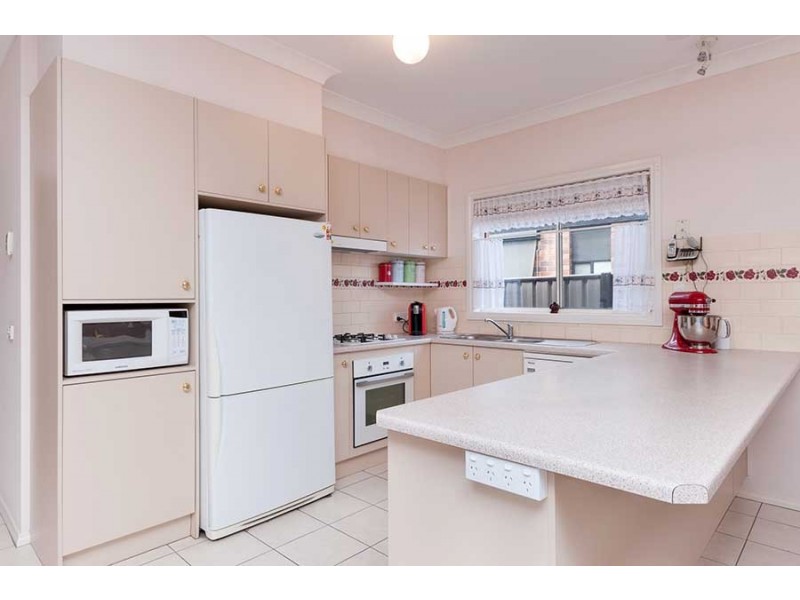 17 Brighton Place, Craigieburn VIC 3064