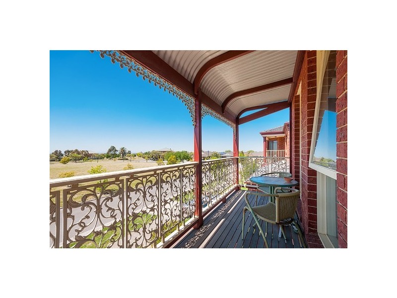 5 Eldergreen Circuit, Craigieburn VIC 3064