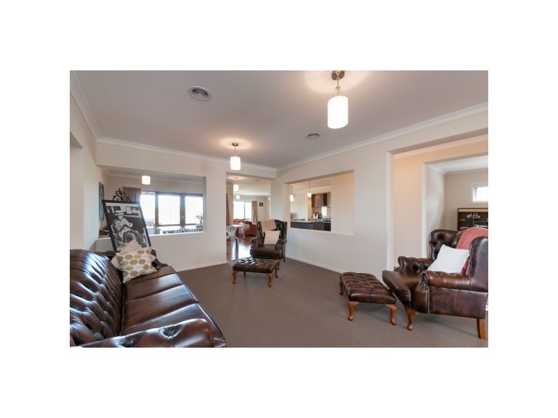 34 Mandalay Circuit, Beveridge VIC 3753
