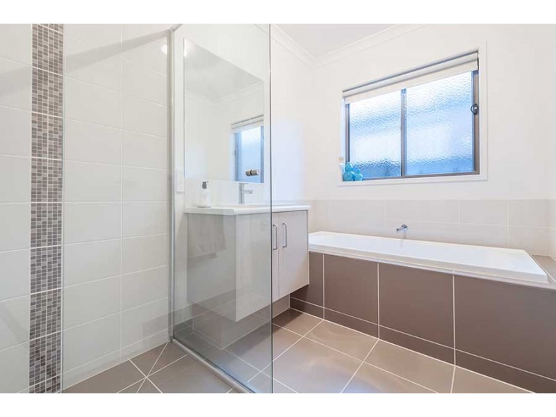 475 Grand Boulevard, Craigieburn VIC 3064