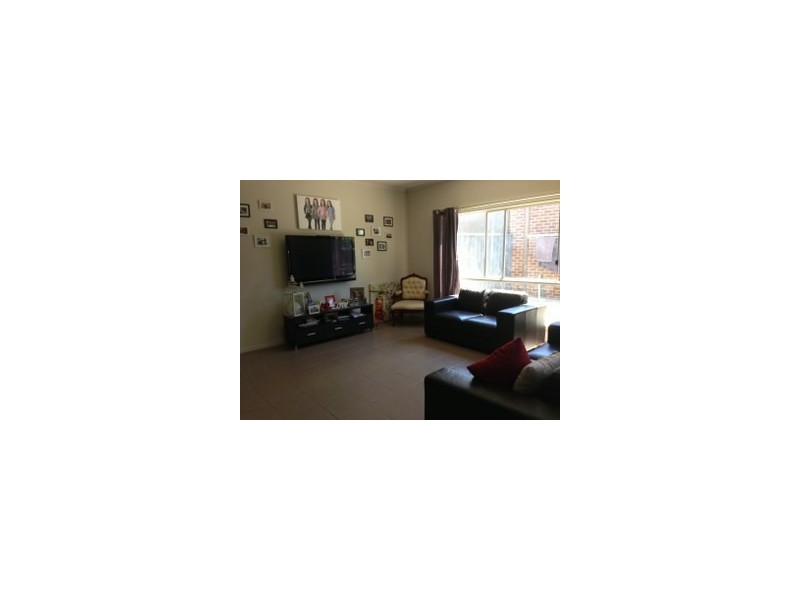 16 Hoxton Crescent, Craigieburn VIC 3064