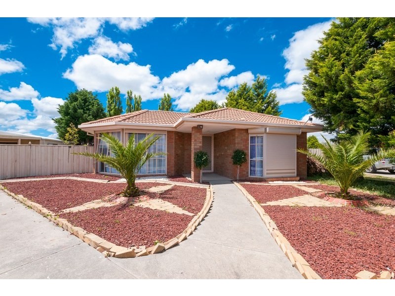 14 Nunney Court, Craigieburn VIC 3064