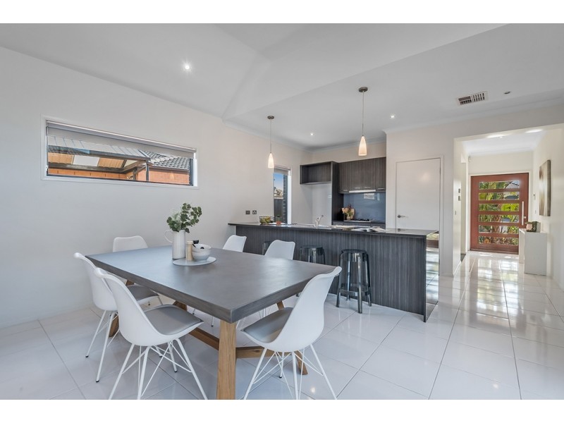 39 Burrora Way, Craigieburn VIC 3064