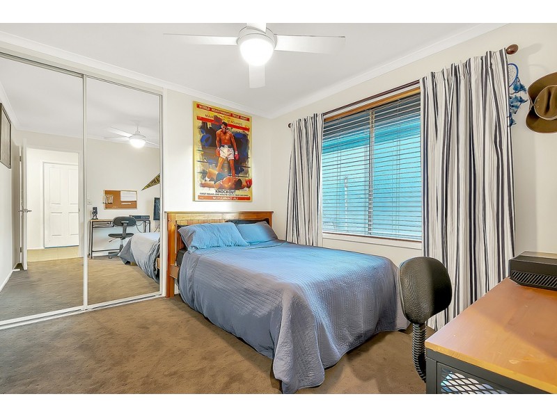 8 Crossdale Green, Craigieburn VIC 3064