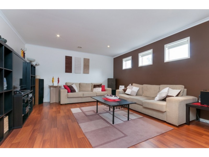 3 Naracoorte Avenue, Craigieburn VIC 3064