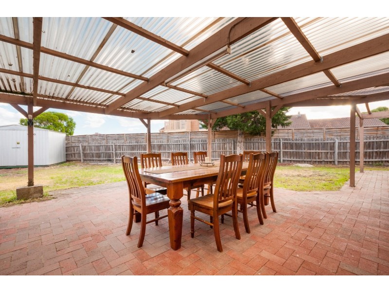 1 Amesbury Avenue, Craigieburn VIC 3064