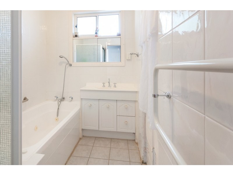 5 Melwood Court, Meadow Heights VIC 3048