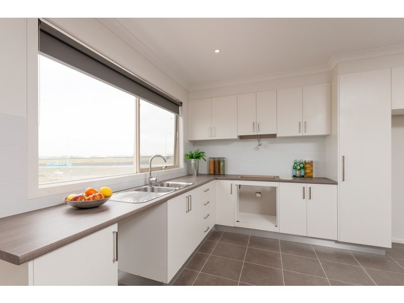 Units 1-9 / 62 Marathon Boulevard, Craigieburn VIC 3064