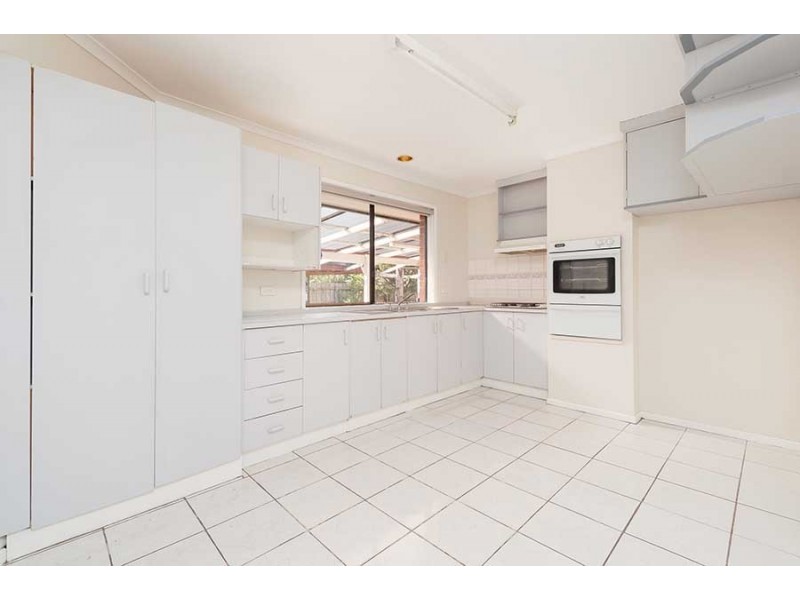 61 Banbury Crescent, Craigieburn VIC 3064