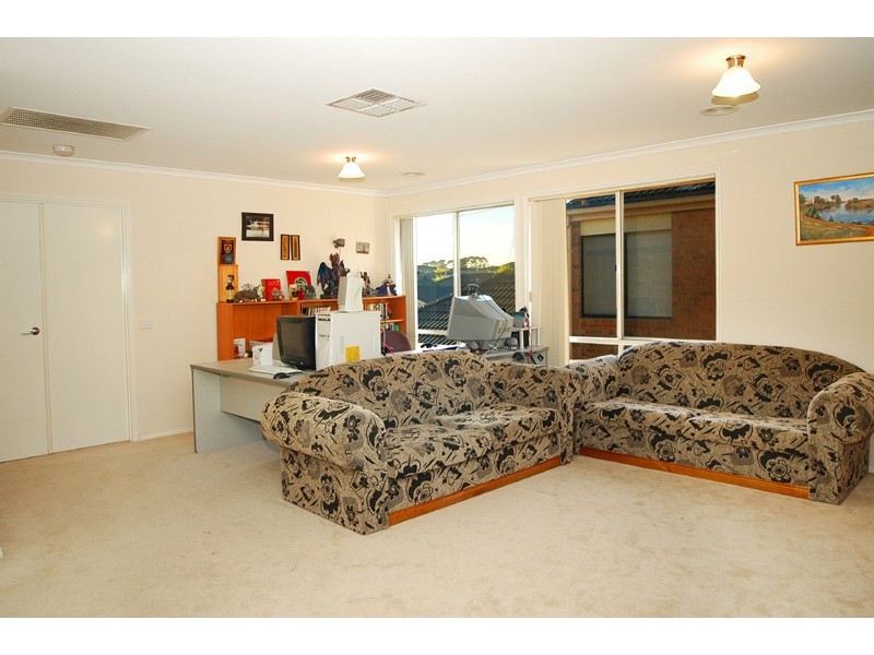 5 Greenhill Place, Craigieburn VIC 3064