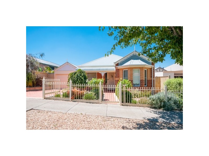 7 Reay Drive, Craigieburn VIC 3064