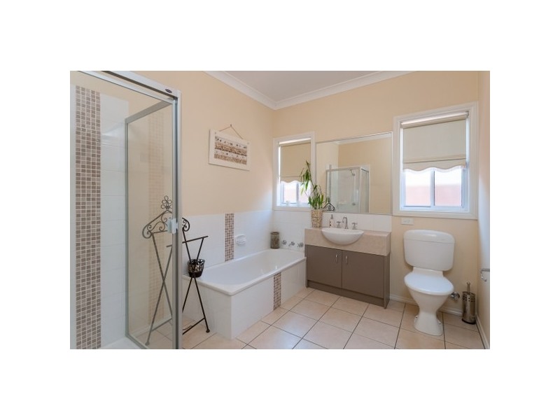 7 Reay Drive, Craigieburn VIC 3064