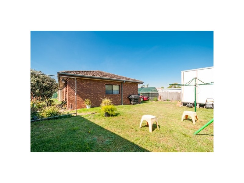11 Pines Way, Craigieburn VIC 3064
