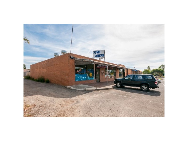 11 Pines Way, Craigieburn VIC 3064