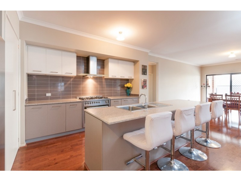 34 Middlesborough Drive, Craigieburn VIC 3064