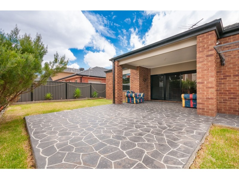 34 Middlesborough Drive, Craigieburn VIC 3064