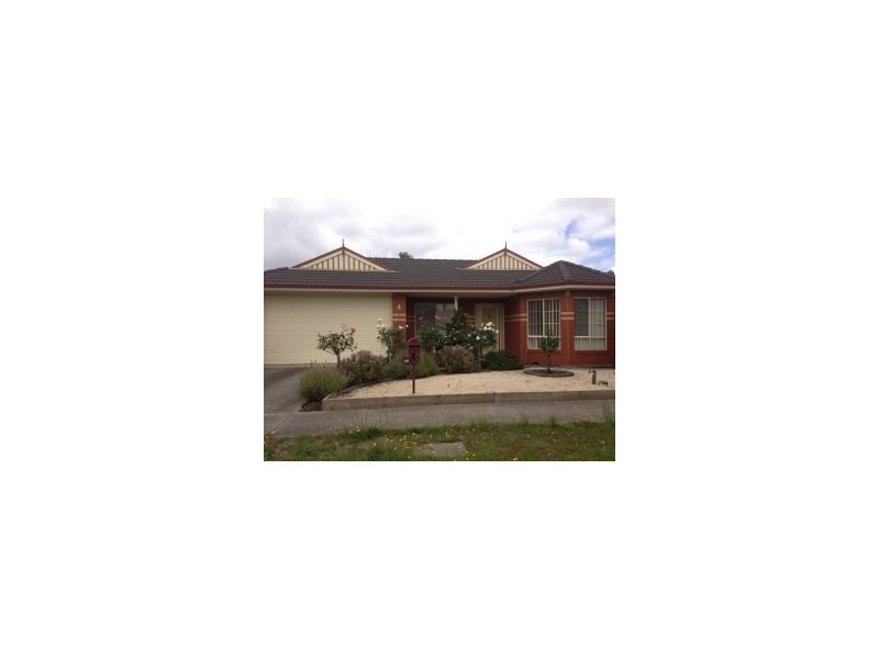 4 Emerald Cir, Craigieburn VIC 3064