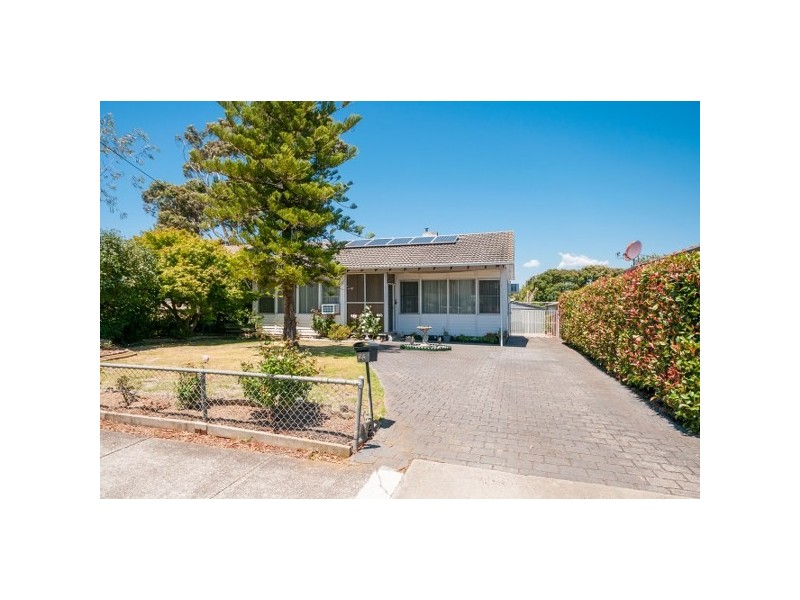 24 Warragul Street, Dallas VIC 3047