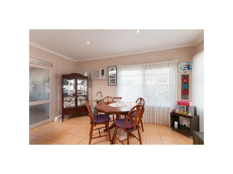 24 Warragul Street, Dallas VIC 3047