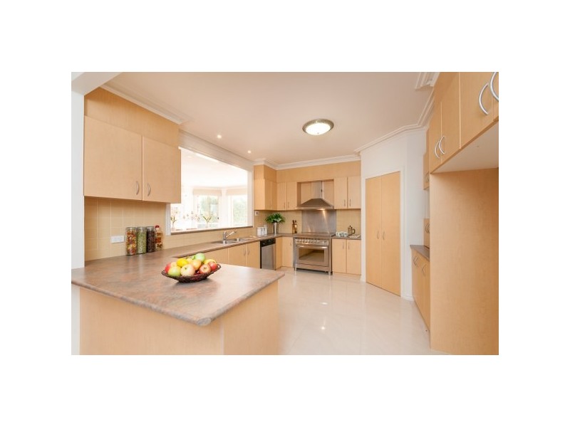 20 Dorset Drive, Greenvale VIC 3059