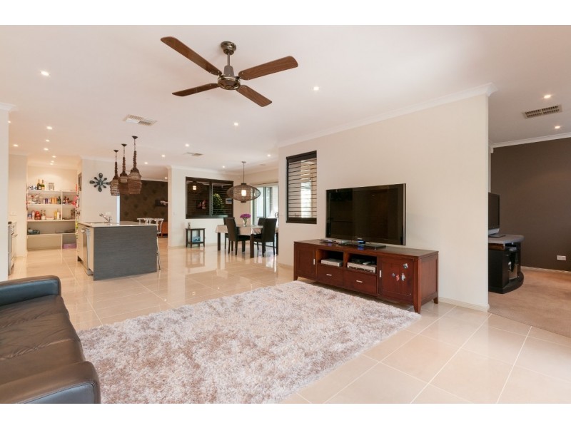 19 Fletcher Road, Craigieburn VIC 3064