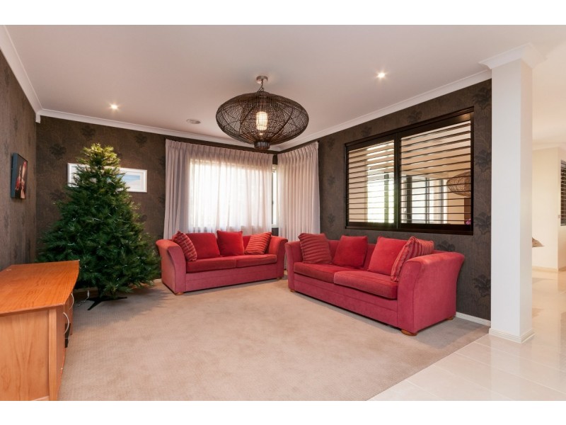 19 Fletcher Road, Craigieburn VIC 3064