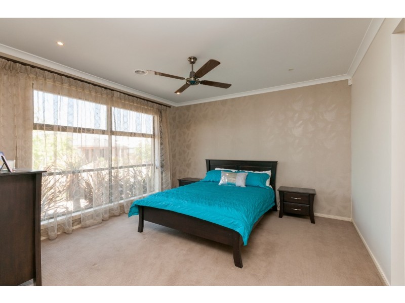 19 Fletcher Road, Craigieburn VIC 3064