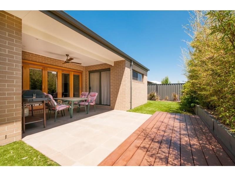 19 Fletcher Road, Craigieburn VIC 3064