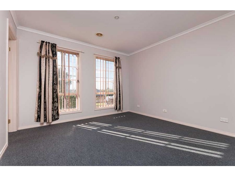 27 Davisson Street, Epping VIC 3076