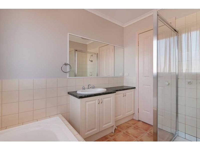27 Davisson Street, Epping VIC 3076