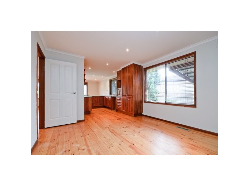 6 Waverley Court, Craigieburn VIC 3064