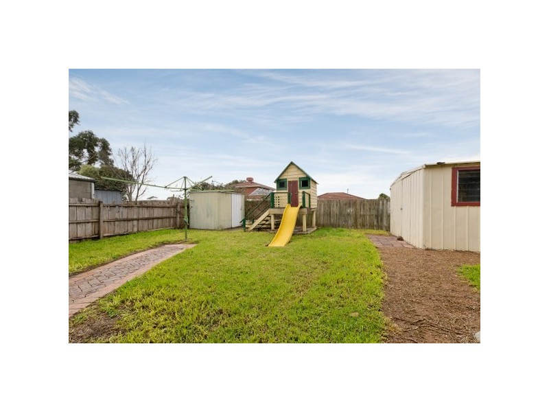 6 Waverley Court, Craigieburn VIC 3064