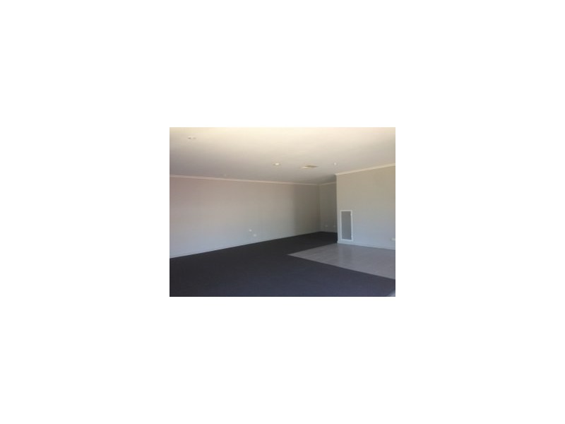4 Crawley Court, Craigieburn VIC 3064
