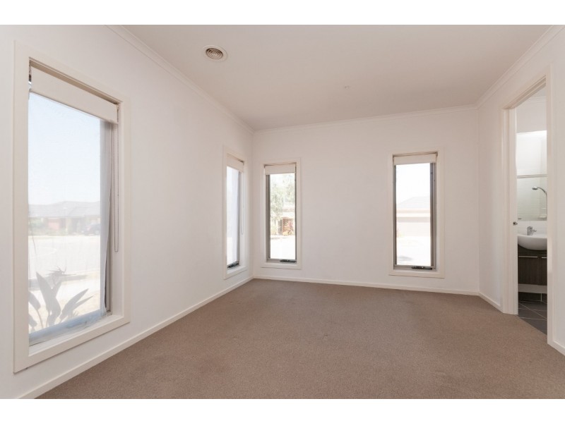 2 Stafford Link, Craigieburn VIC 3064