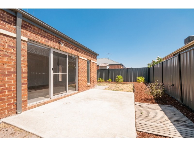 2 Stafford Link, Craigieburn VIC 3064