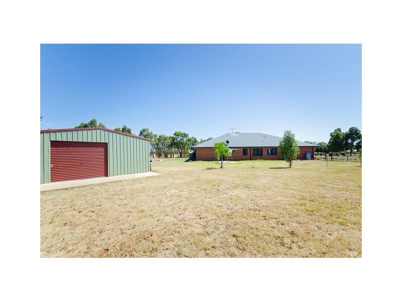 45 Sanctuary Rise, Mickleham VIC 3064