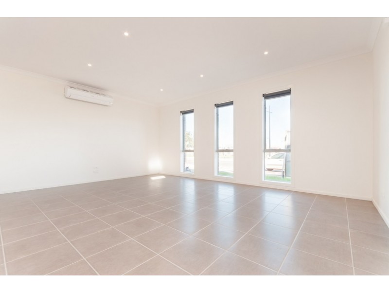 1/2 Marathon Boulevard, Craigieburn VIC 3064