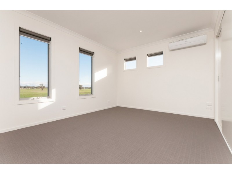 1/2 Marathon Boulevard, Craigieburn VIC 3064