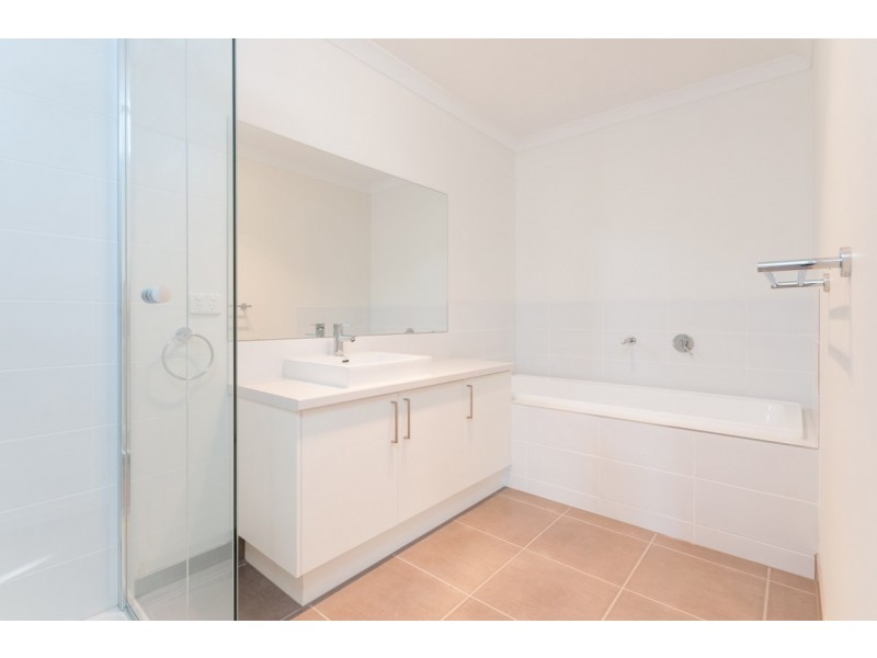 1/2 Marathon Boulevard, Craigieburn VIC 3064