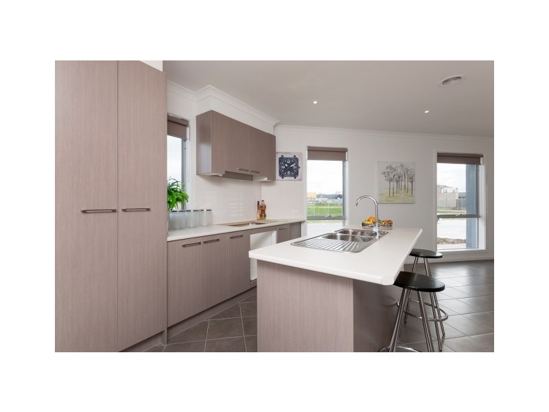 Unit 1 / 2 Brunswick Cres, Craigieburn VIC 3064